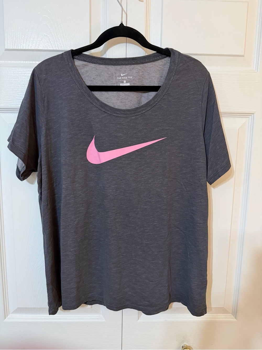 Nike Women’s Charcoal Gray Short-Sleeve Tee with Pink Swoosh